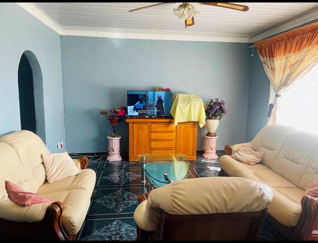 4 BEDROOM HOUSE FOR SALE IN NORKEM PARK